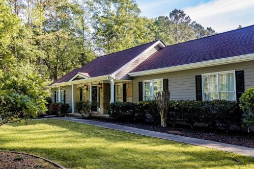 4280 Lenora Church Rd, Lithonia, GA 30039-5307