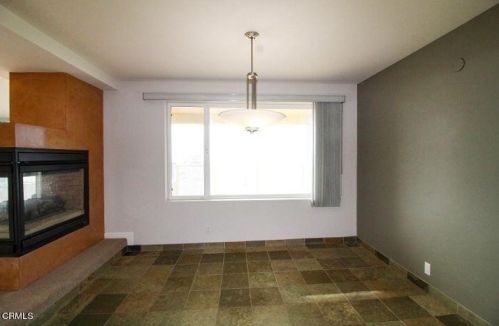 3903 Ocean Dr, Oxnard CA 93035-4435 exterior