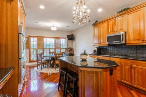 83 Winged Foot Dr, Livingston NJ 07039-8231 exterior