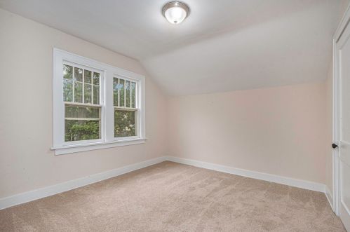 1636 Kalamazoo Ave, Grand Rapids MI 49508-5536 exterior