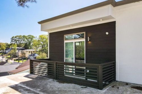 210 Mathewson Pl, Atlanta GA  30314-2629 exterior