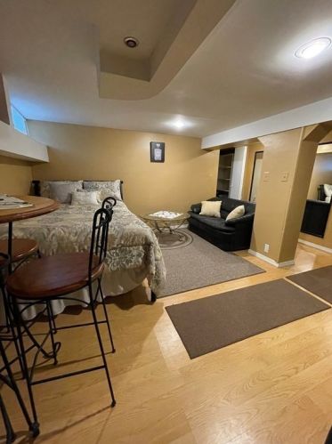 73 Harlem St, Worcester MA 01610-2161 exterior