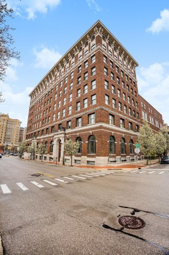 27 Library St, Grand Rapids MI 49503-3213 exterior