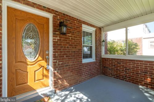 5940 Kings Hwy, Alexandria VA  22303-2020 exterior