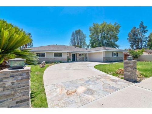 742 Hermosa Dr, Fullerton CA  92835-1243 exterior