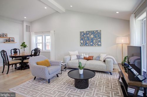 1101 44th Pl, Washington DC  20019-4906 exterior