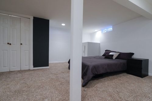 7046 58, Milwaukee WI 53218-4247 exterior