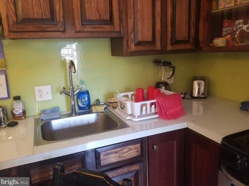 2555 American St, Philadelphia PA 19140-5724 exterior