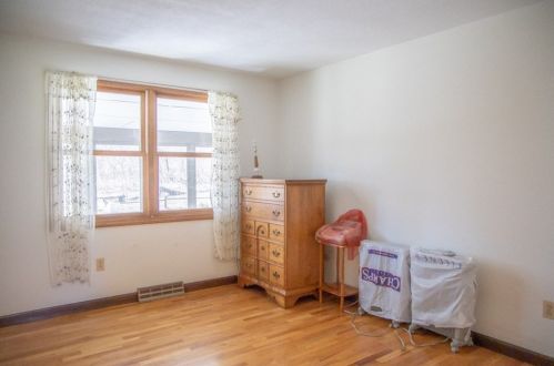 123 Bear Hole Rd, West Springfield MA 01089-1631 exterior