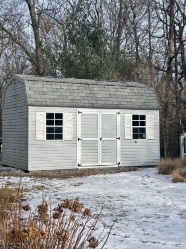 1020 Owassa Rd, Fredon NJ 07860-4120 exterior