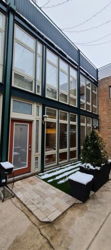 1446 Michigan Ave, Chicago, IL 60605-3420