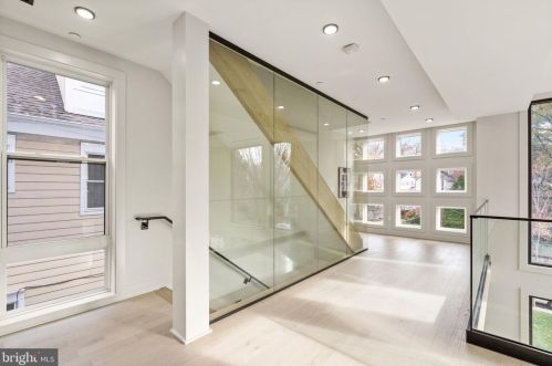 5416 Nevada Ave, Washington DC  20015-1728 exterior