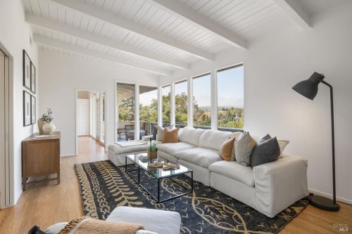 85 Shelley Dr, Mill Valley CA 94941-1579 exterior