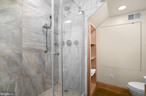 7105 Carroll Ave, Silver Spring MD 20912-4637 exterior