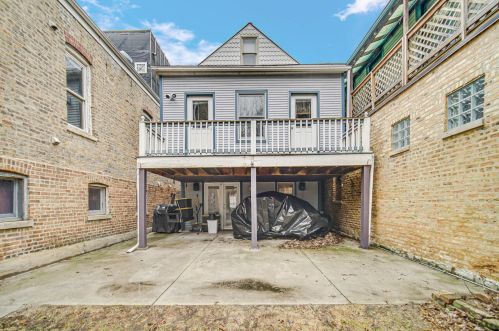 2116 Shakespeare Ave, Chicago IL 60647-3914 exterior