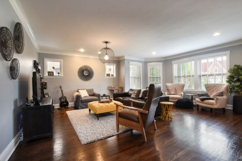 5301 Pensacola Ave, Chicago, IL 60641-1309