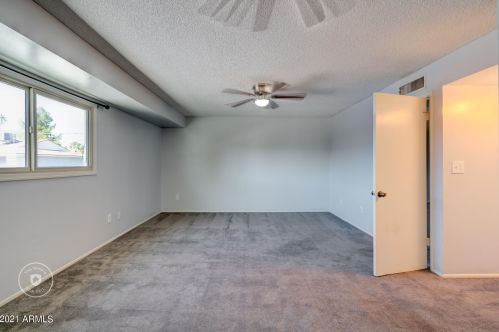 4552 15th Ave, Phoenix AZ 85015-5573 exterior