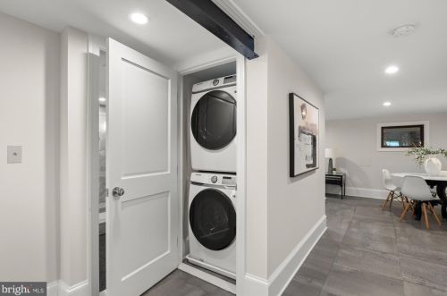 1868 Monroe St, Washington DC  20018-2736 exterior