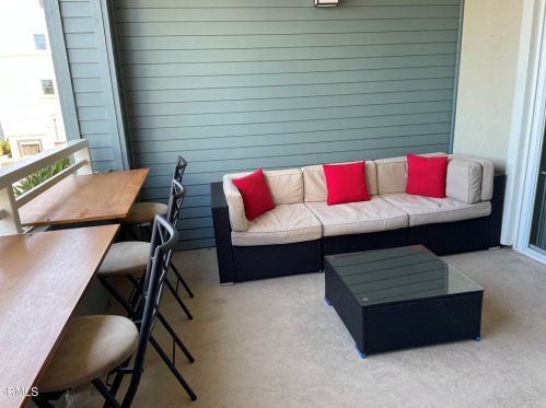 1447 Windshore Way, Oxnard CA 93035-1405 exterior