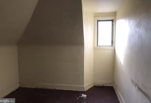 1304 Main St, Darby PA 19023-2619 exterior