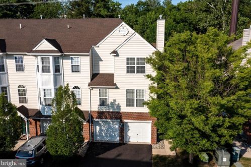 24 Cameron Ct, Limerick, PA 19468-2263