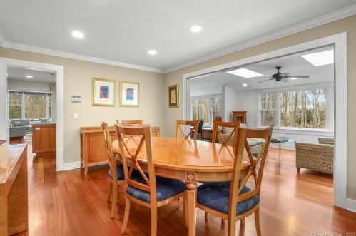 231 Bayberry Ln, Westport CT 06880-4026 exterior