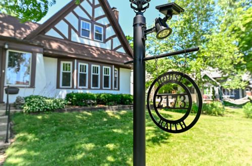 2173 53rd St, Milwaukee, WI 53208-1008