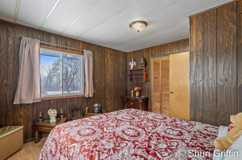 11470 Bluewater Hwy, Lowell MI 49331-9220 exterior