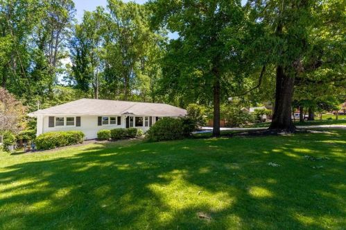 2617 Caladium Dr, Atlanta GA  30345-1325 exterior