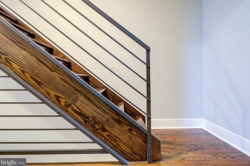 934 Ellsworth St, Philadelphia PA 19146-3010 exterior