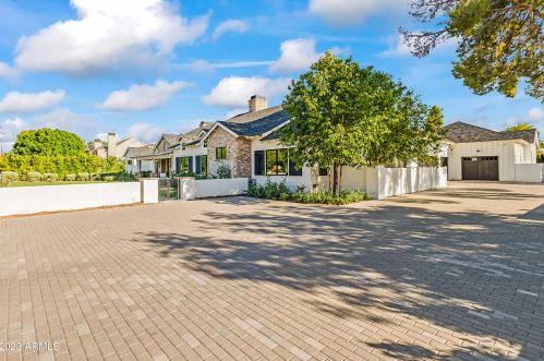 5431 Exeter Blvd, Phoenix AZ 85018-3227 exterior