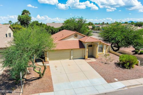 457 Superstition Blvd, Chandler, AZ 85225-4829