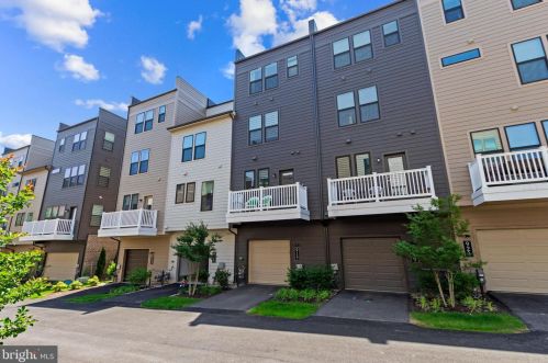 917 King Farm Blvd, Rockville MD 20850-6610 exterior