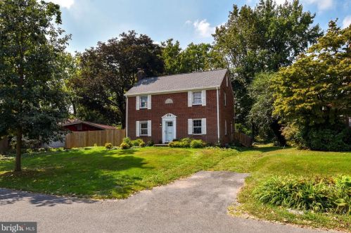 8804 1st Ave, Silver Spring, MD 20910-2738