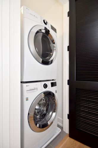 4841 Oakley Ave, Chicago IL 60659-5208 exterior