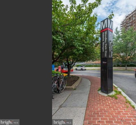 2815 Cathedral Ave, Washington DC 20008-4122 exterior