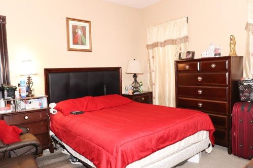 132 Indiana Ave, Providence RI 02905-4401 exterior