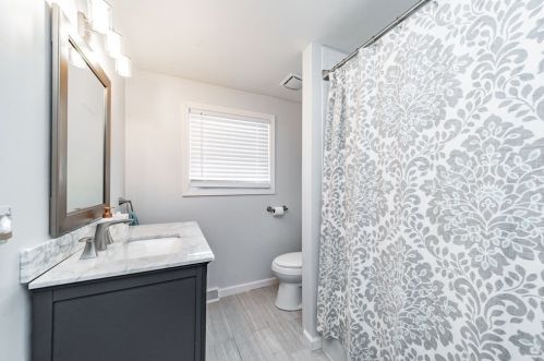 145 Wildwood Ave, Springfield MA  01118-1955 exterior