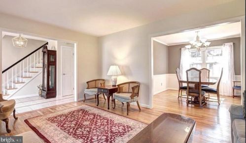 8801 Arley Dr, Springfield VA  22153-1502 exterior