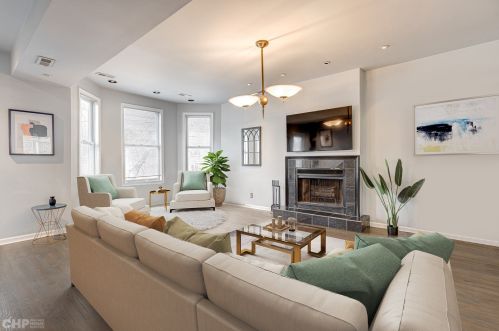 2743 Greenview Ave, Chicago IL 60657-4007 exterior