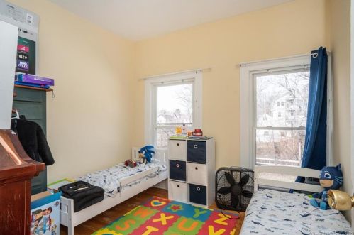 111 Eldridge St, Manchester CT  06040-5551 exterior