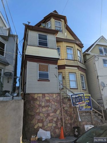 128 Jasper St, Paterson NJ  07522-1916 exterior