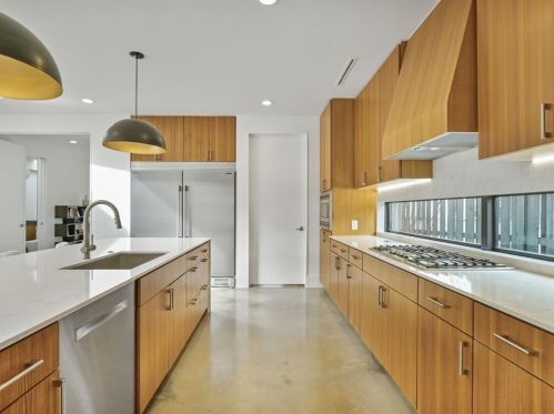 5708 Driftwood Dr, Austin TX 78731-2642 exterior