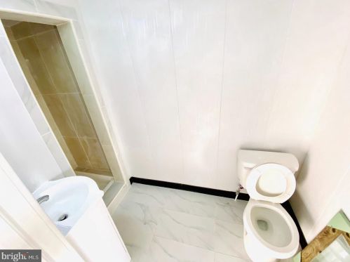 3239 Cottman Ave, Philadelphia PA 19149-1605 exterior