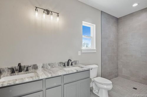 10478 Pne Vly Dr, Grand Blanc MI 48439-2677 exterior