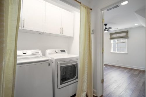 1241 Beech Vly Rd, Atlanta GA 30306-3123 exterior