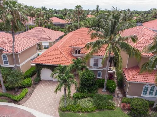 8808 Ln Palma Ln, Naples FL 34108-7755 exterior