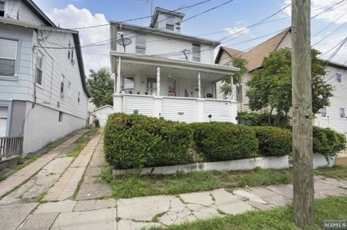 77 Genessee Ave, Paterson NJ  07503-1406 exterior