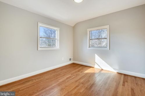 10406 Hemley Ln, Silver Spring MD 20902-3819 exterior