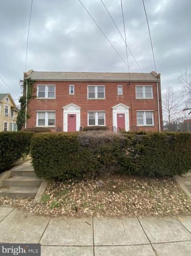 722 Hamlin St, Washington DC 20018-1837 exterior